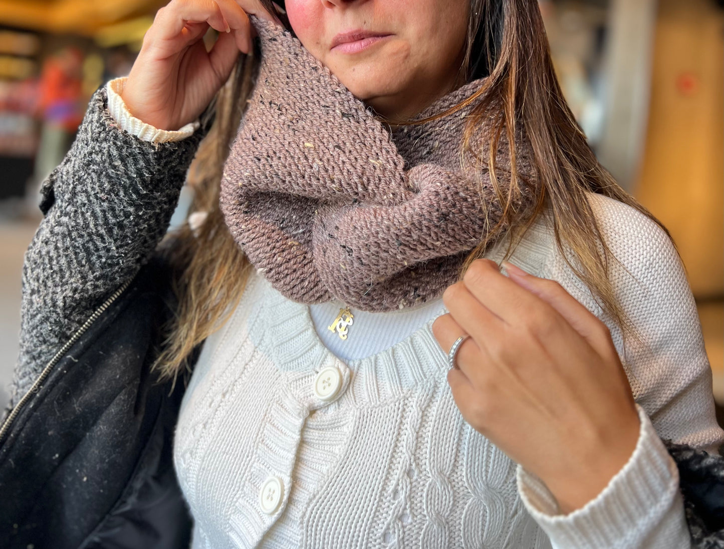 Hazel Twisted Cowl Kit