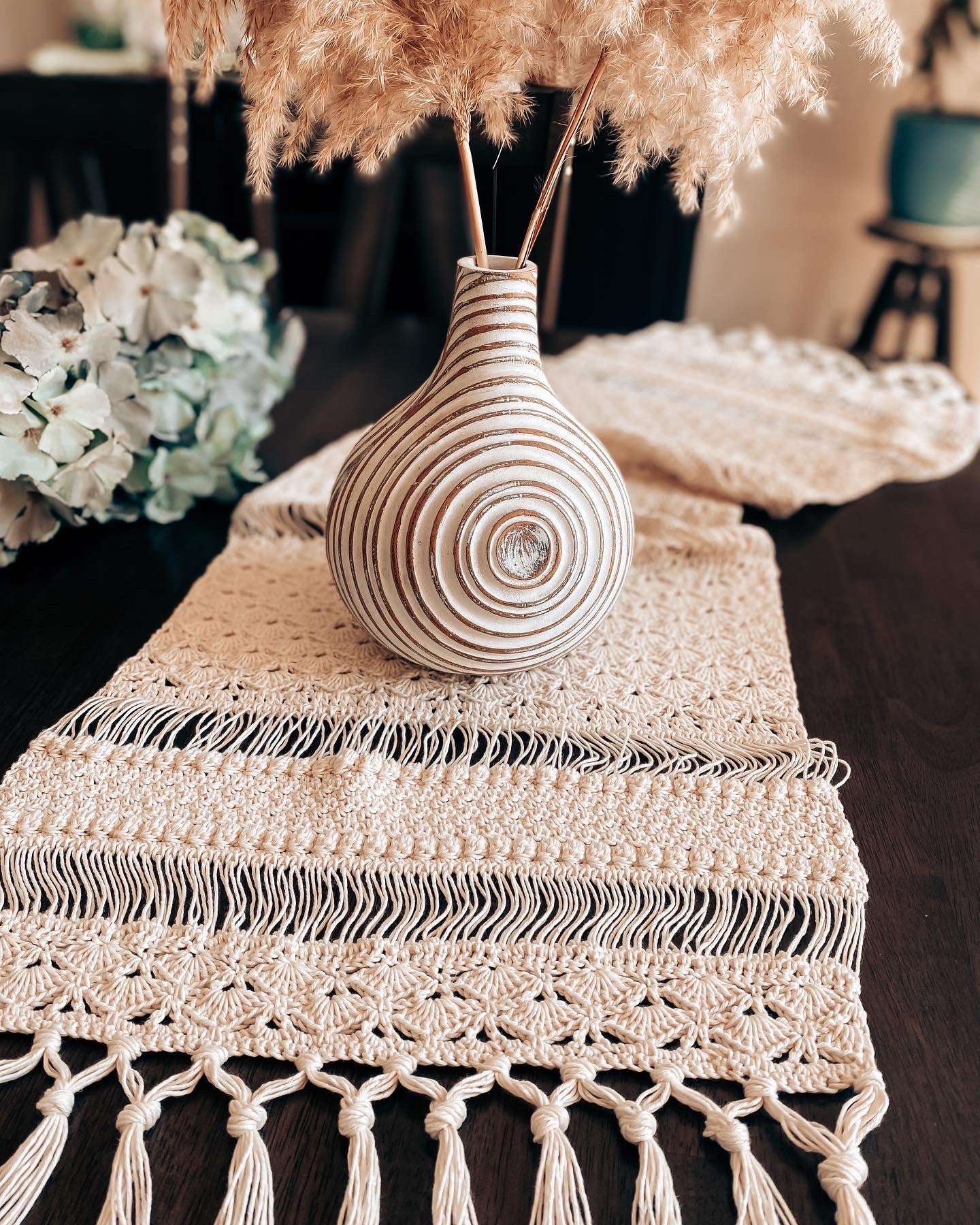 Woodstock Table Runner Crochet kit