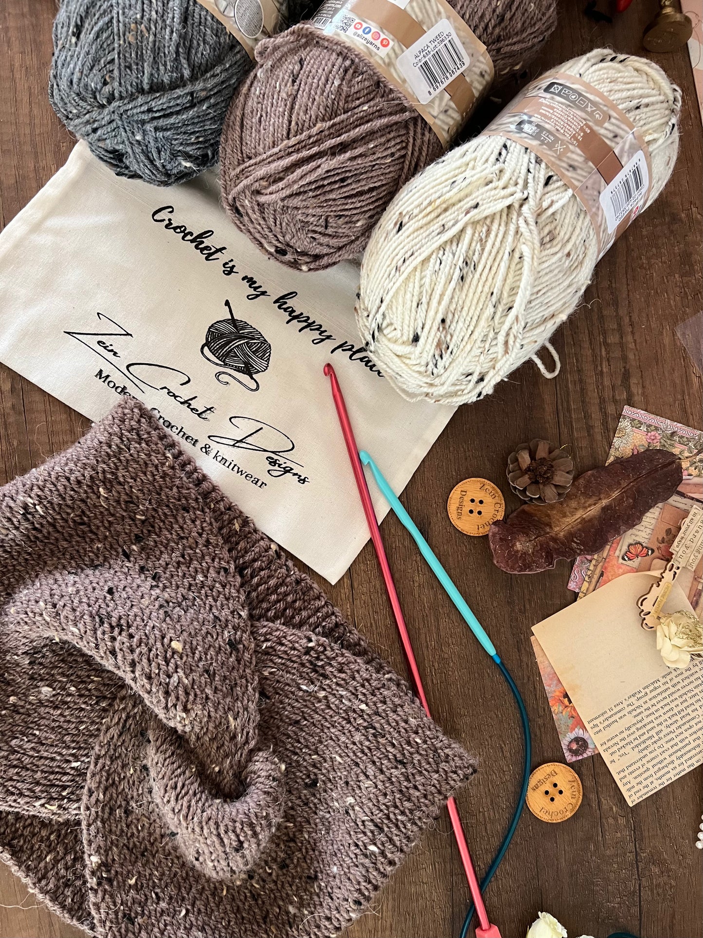 Hazel Twisted Cowl Kit
