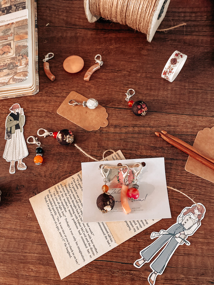 Hooks & Crochet accessories