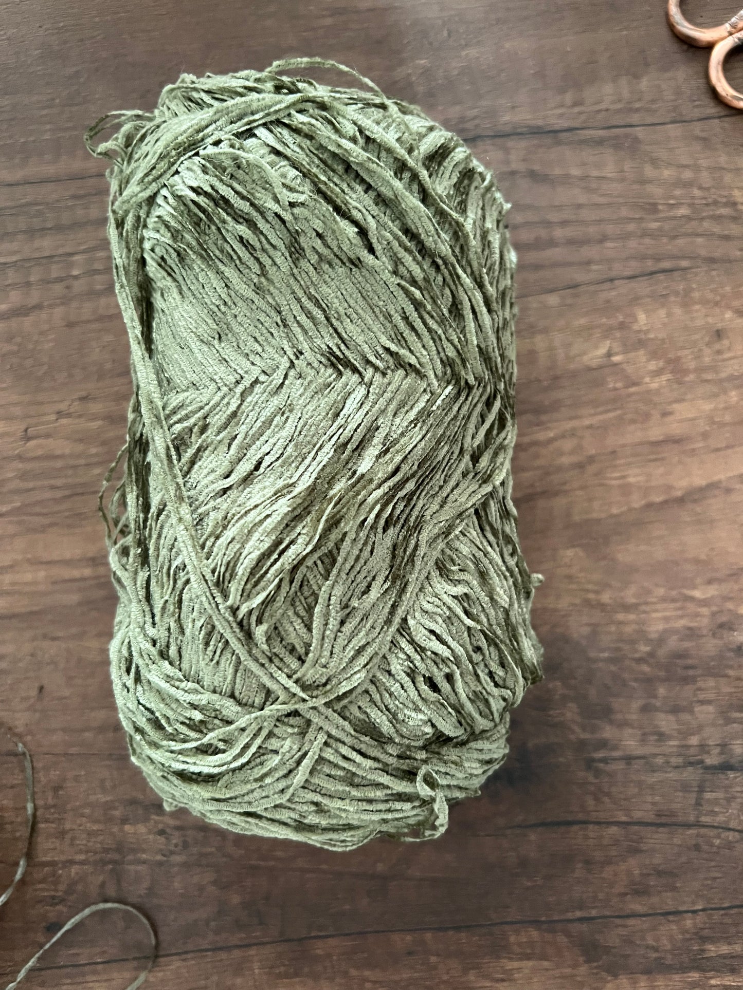 Velvet yarn