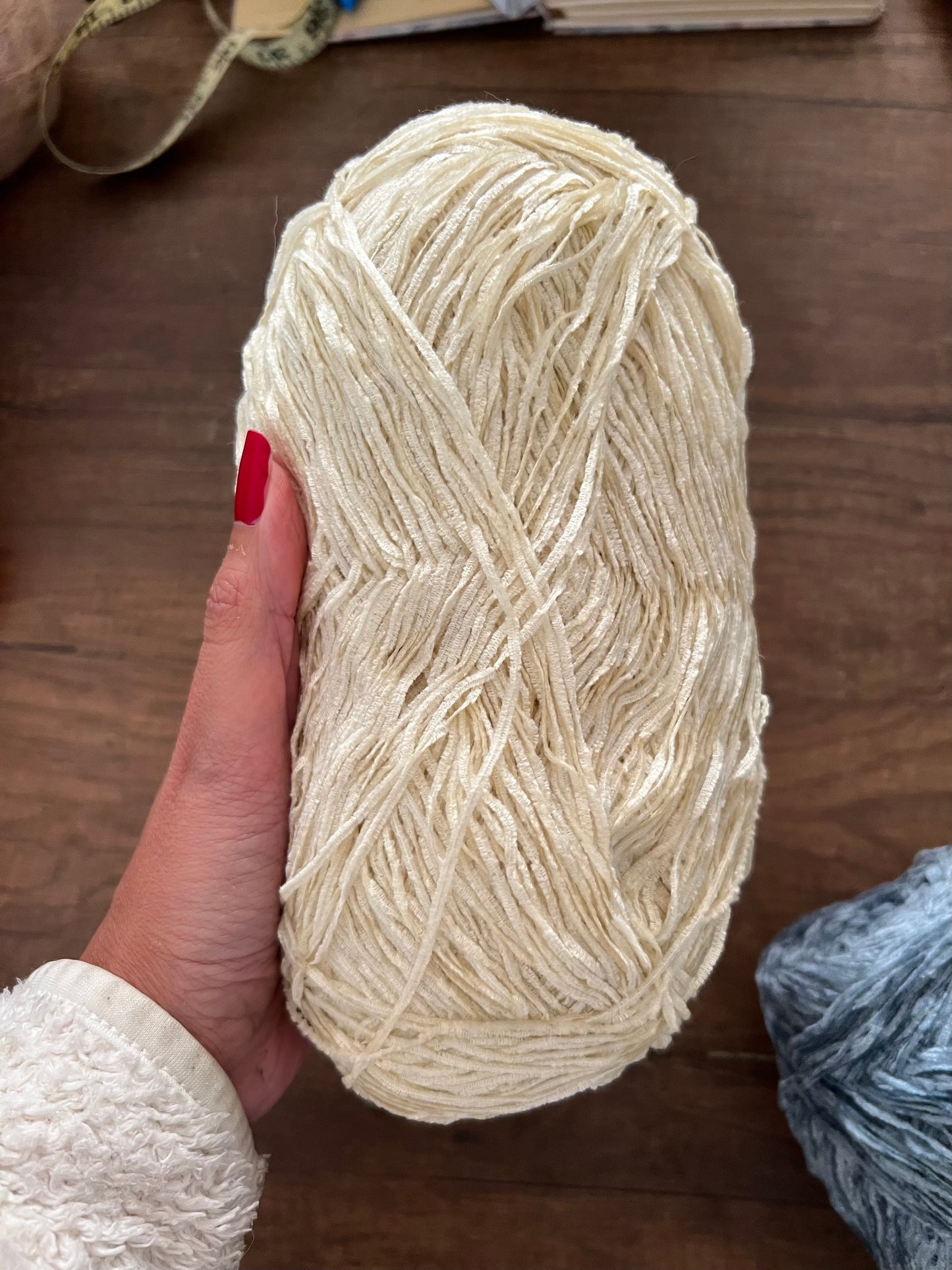 Velvet yarn