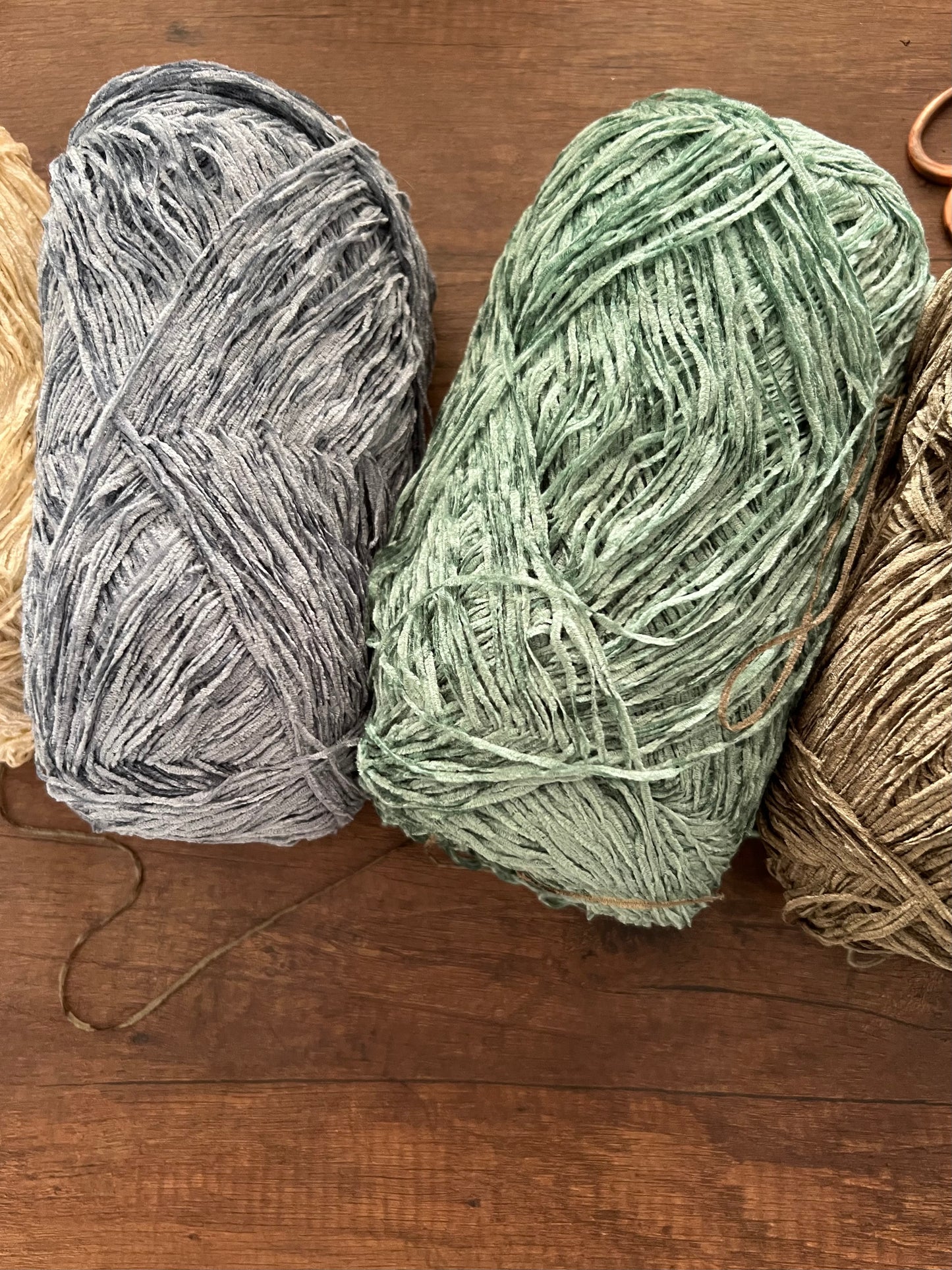 Velvet yarn