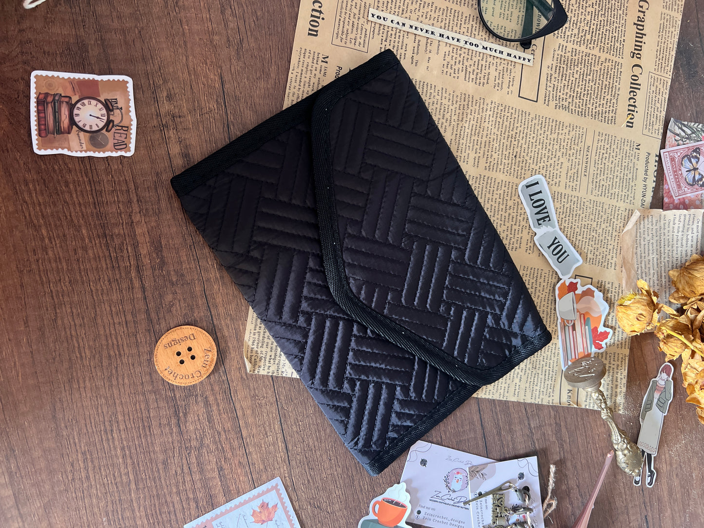 Crochet storage wallet