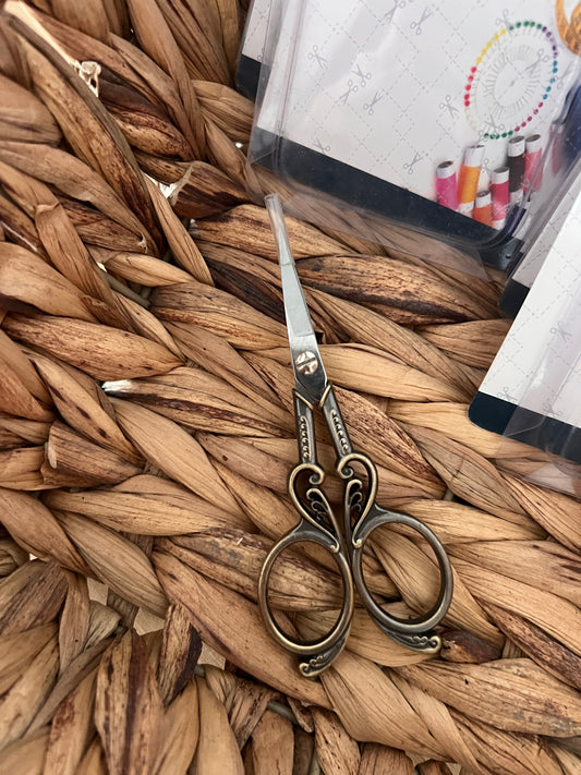 Scissors muse