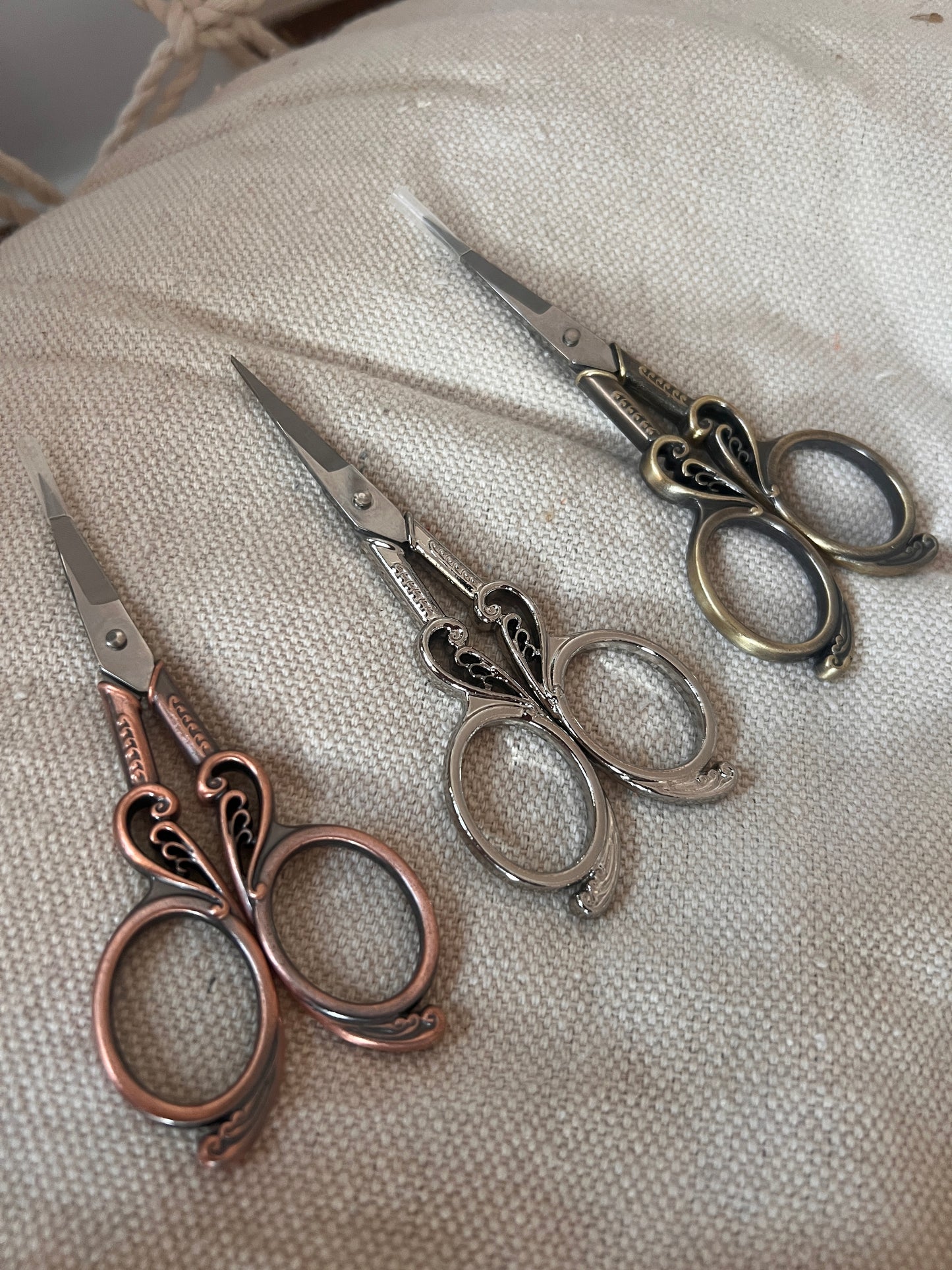 Scissors muse