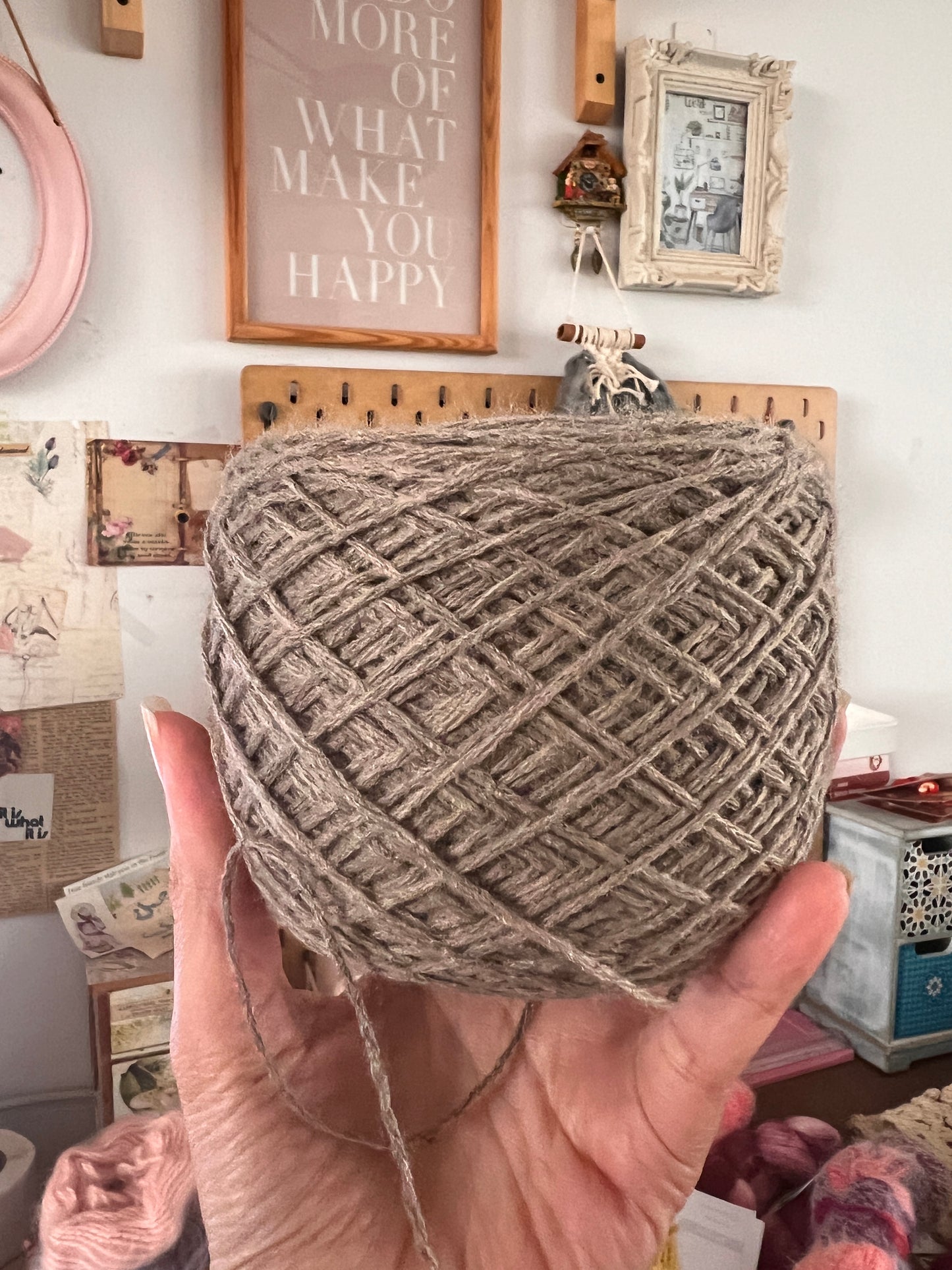 Wool yarn