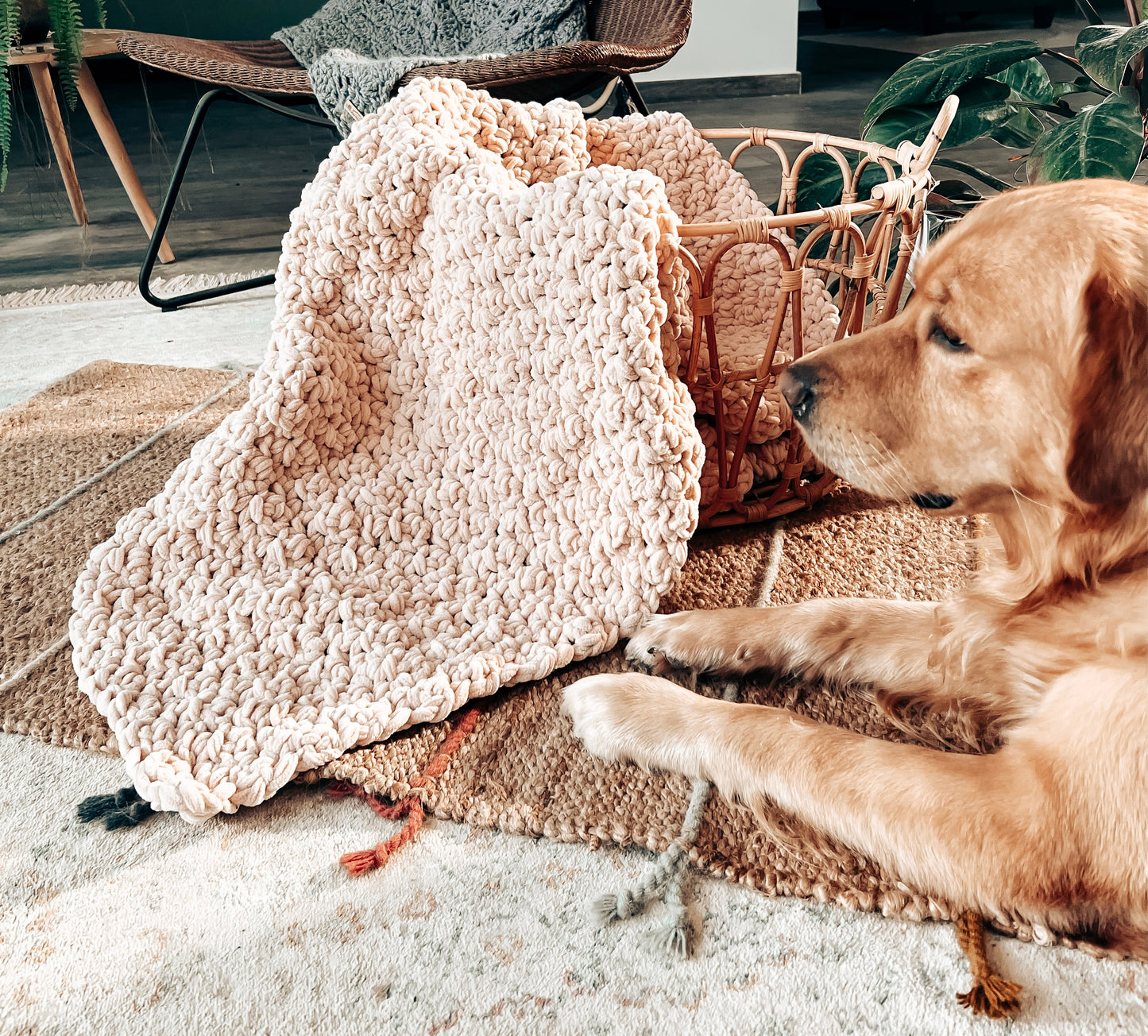 The Midnight Throw Blanket Crochet Pattern+video tutorial