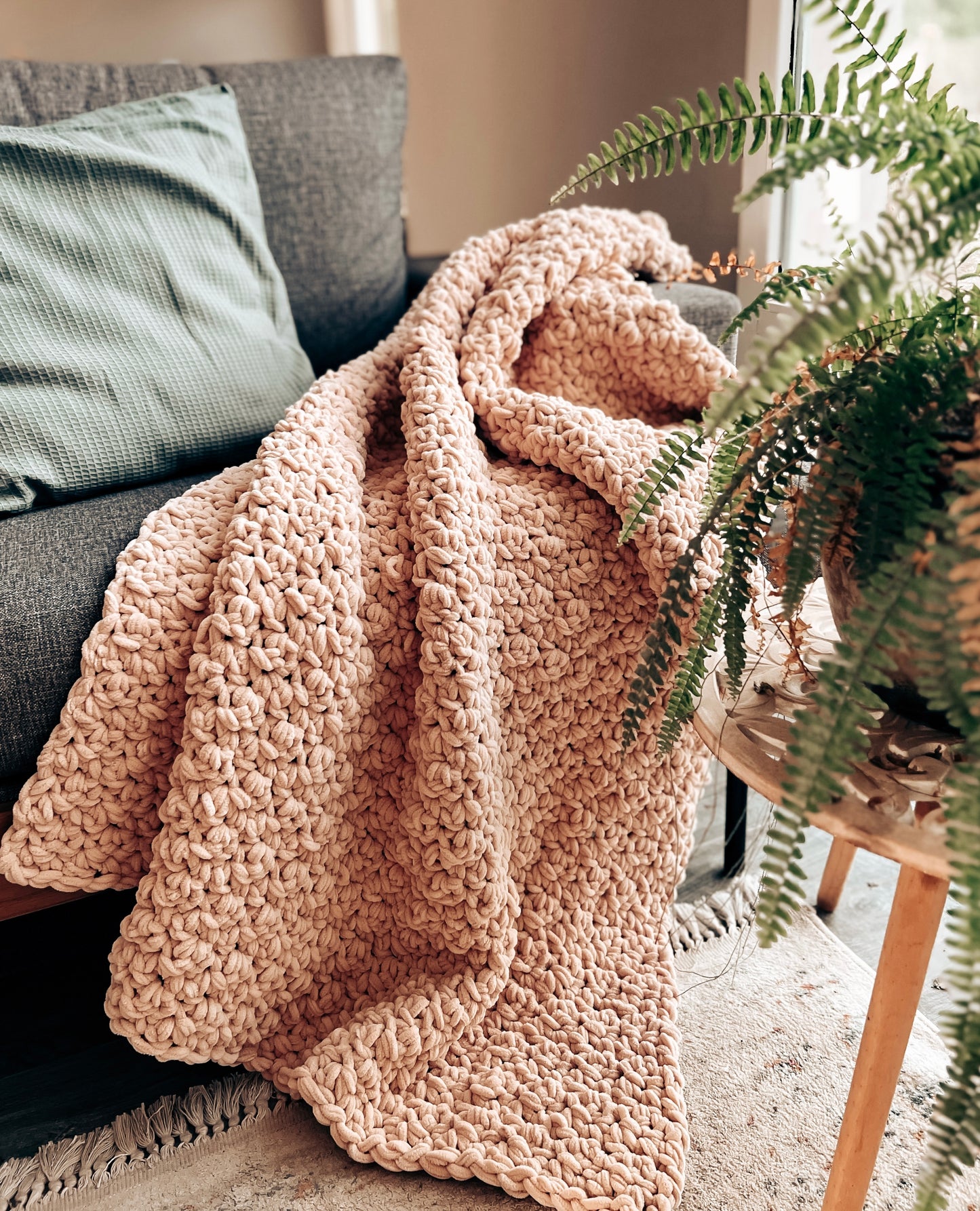 The Midnight Throw Blanket Crochet Pattern+video tutorial